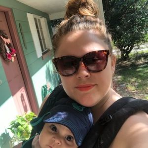 Meet your Posher, Devin